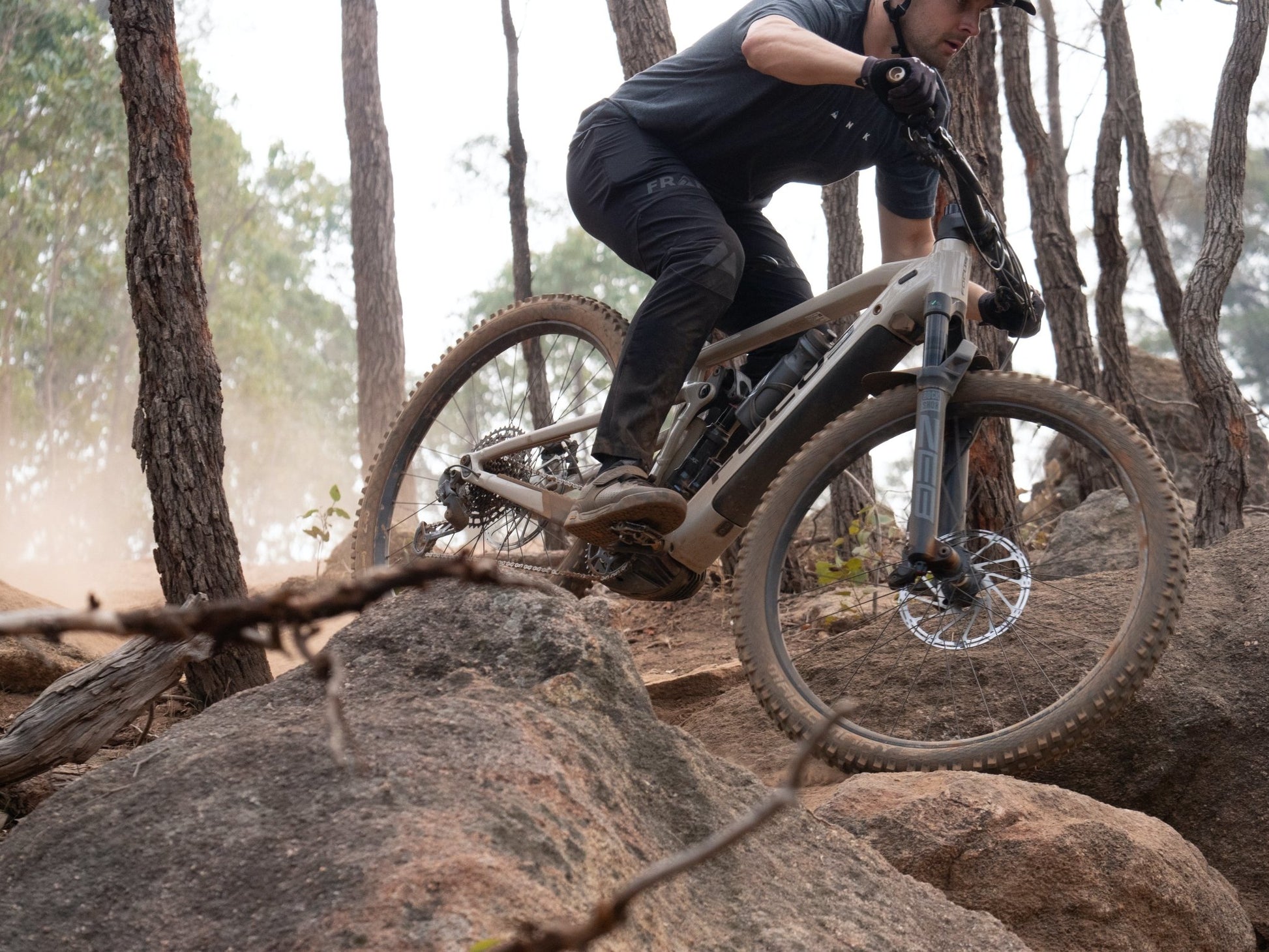 Wordmark Tech Tee Charcoal - Frankd MTB Apparel
