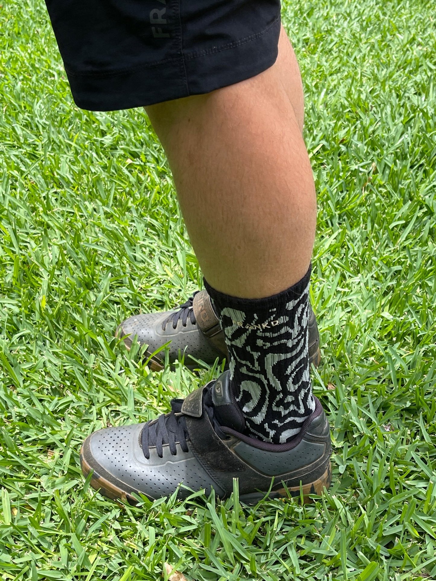 Jacquard Crew Sock - Granite - Frankd MTB Apparel